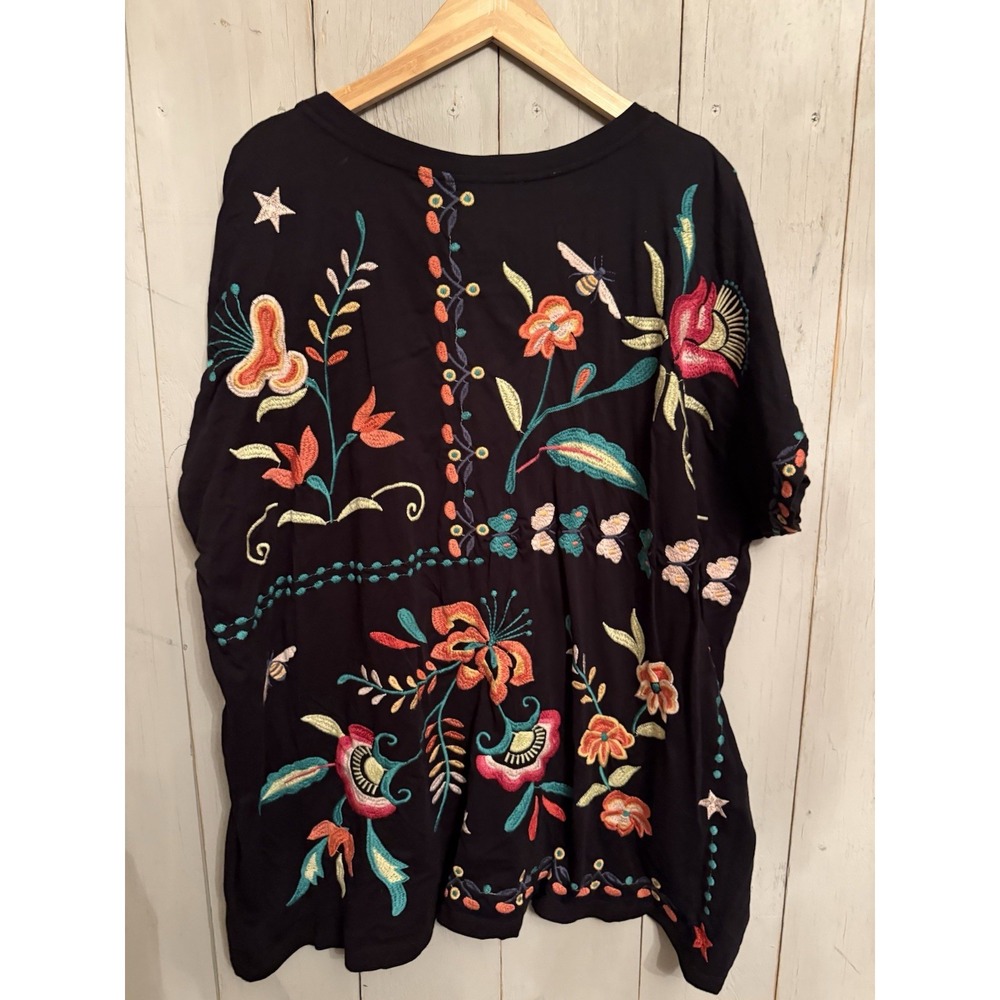 Johnny Was Averi Relaxed Black Tee 3X Embroidered Floral Butterflies Boho - Picture 6 of 7